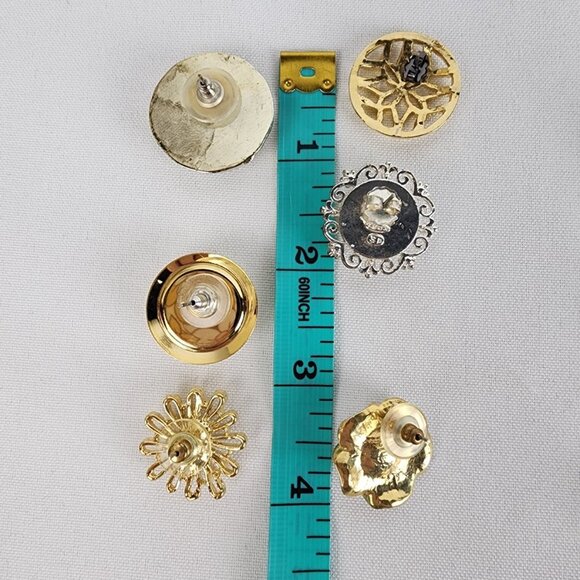 Vintage 80s Gold & Cream Flower Pierced Earrings - Picture 9 of 9